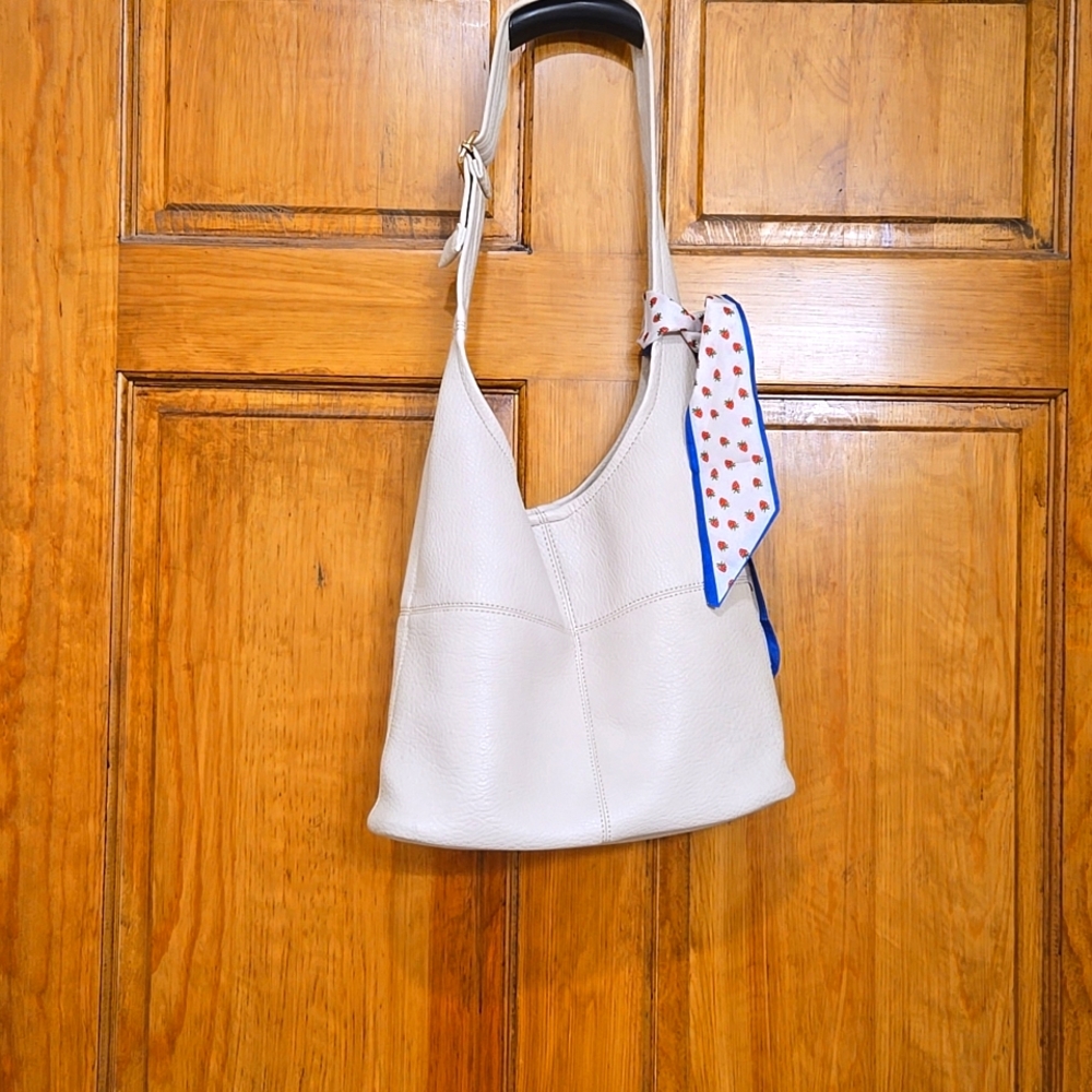 Elegant Cream Shoulder Bag With Small Pouch Included